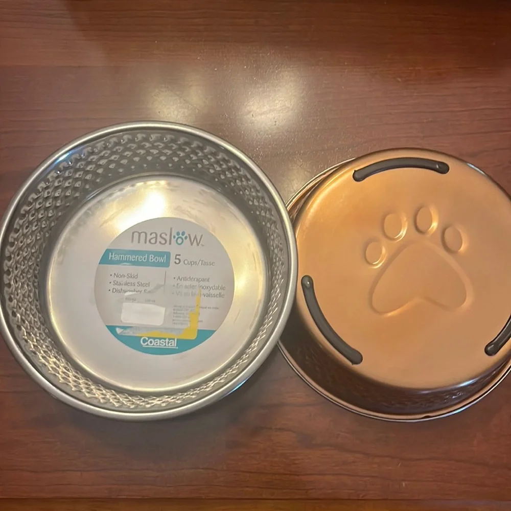 🐾NWT 4/ stainless steel no skid dog bowls, dishwasher safe bowls